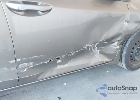 2017 Toyota Corolla Le из США, поврежденный, VIN 2T1BURHE0HC896335